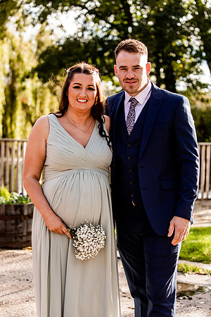 Hanbury Barn Wedding Photography - Laura & Phil-627