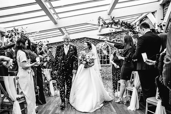 Foxtail Barns Wedding Photography - Jill & Chris-385