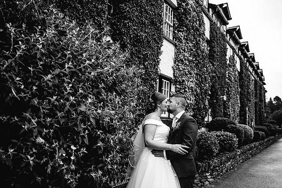 Newby Bridge Wedding Photography - Laura & Ryan-501