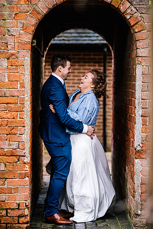Hanbury Barn Wedding Photography - Hannah & Adam-586