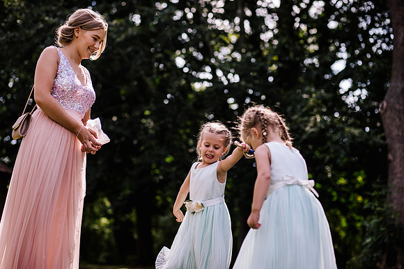 The Oak Tree Of Peover Wedding Photography - Cheshire Wedding Photographer-564