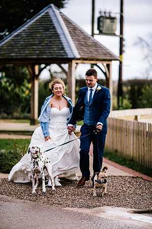 Hanbury Barn Wedding Photography - Hannah & Adam-605