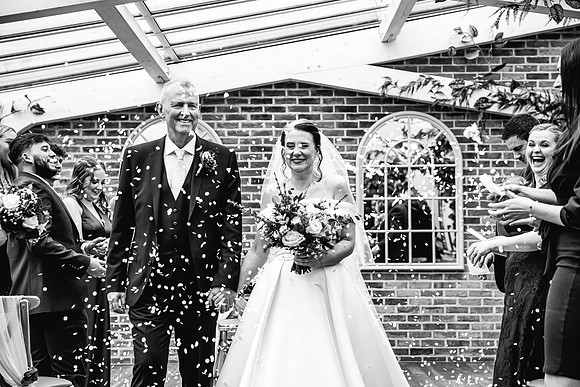 Foxtail Barns Wedding Photography - Jill & Chris-382