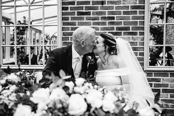 Foxtail Barns Wedding Photography - Jill & Chris-358