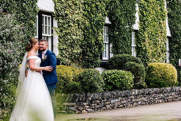 Newby Bridge Wedding Photography - Laura & Ryan-513