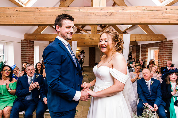 Hanbury Barn Wedding Photography - Hannah & Adam-337