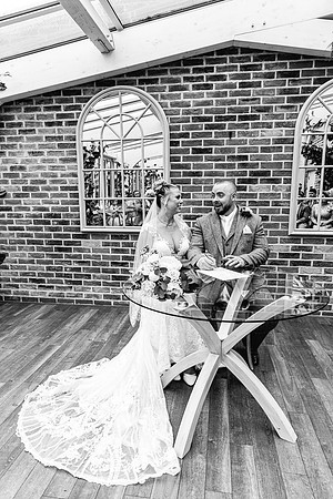Foxtail Barns Wedding Photography - Kate & Jonathon-377