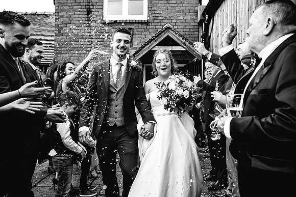 Hanbury Barn Wedding Photography - Hannah & Adam-386