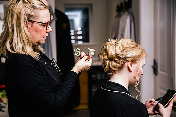 Hanbury Barn Wedding Photography - Hannah & Adam-24
