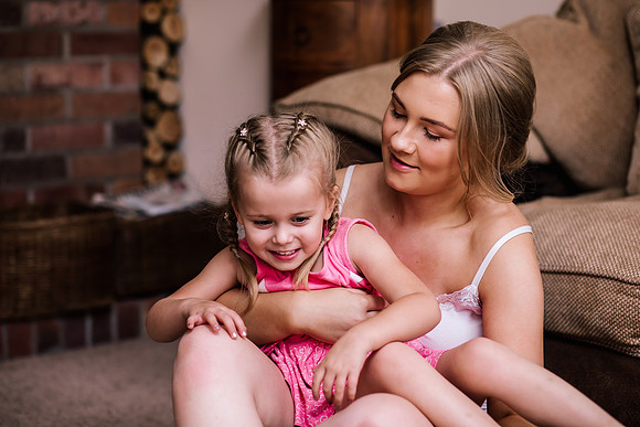 The Oak Tree Of Peover Wedding Photography - Cheshire Wedding Photographer-157