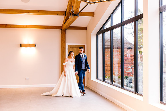 Hanbury Barn Wedding Photography - Hannah & Adam-641