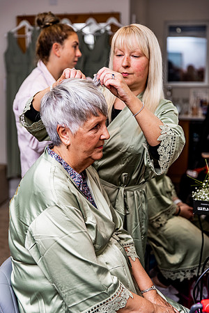 Hanbury Barn Wedding Photography - Laura & Phil-68