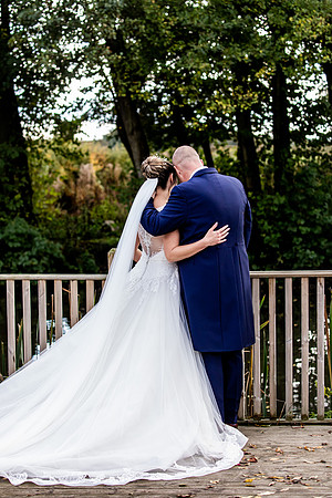 Hanbury Barn Wedding Photography - Laura & Phil-594