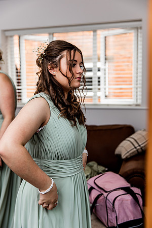 Hanbury Barn Wedding Photography - Laura & Phil-196