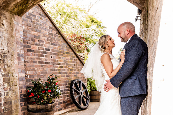 The Mill Hotel Stone Wedding - Danielle & Lloyd-589