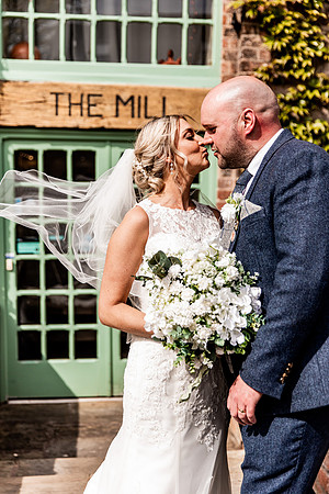 The Mill Hotel Stone Wedding - Danielle & Lloyd-608