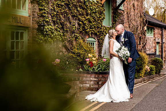 The Mill Hotel Stone Wedding - Danielle & Lloyd-617