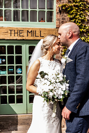 The Mill Hotel Stone Wedding - Danielle & Lloyd-605