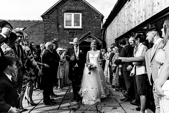 Hanbury Barn Wedding Photography - Laura & Phil-395