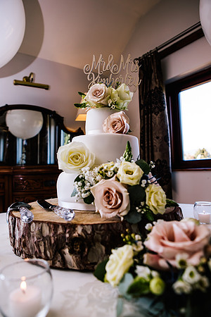 Three Horseshoes Wedding Photography - Staffordshire Weddding Photographer - Laura & Louis-195