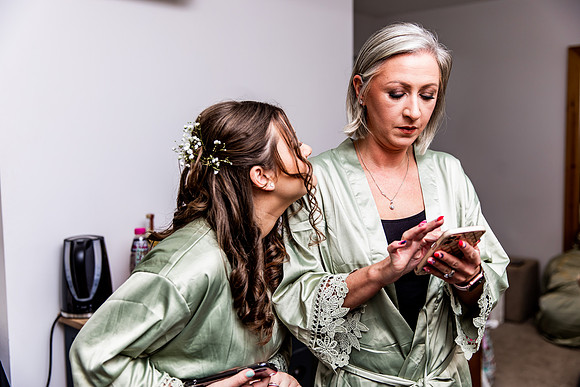 Hanbury Barn Wedding Photography - Laura & Phil-83