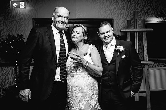 Jane & David - Gift Of A Wedding - Moat House Acton Trussell-309