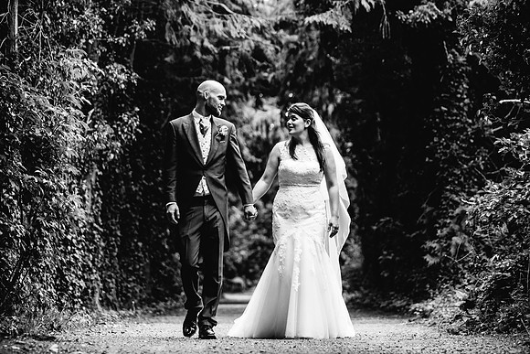 Rachel & Rich - Shropshire Wedding Photography - Market Drayton-759