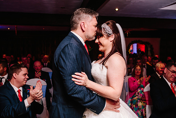Hunters Lodge Wedding Photography - Jenny & Bob-344