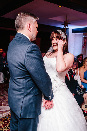 Hunters Lodge Wedding Photography - Jenny & Bob-323
