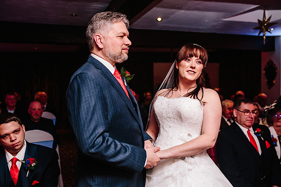 Hunters Lodge Wedding Photography - Jenny & Bob-341
