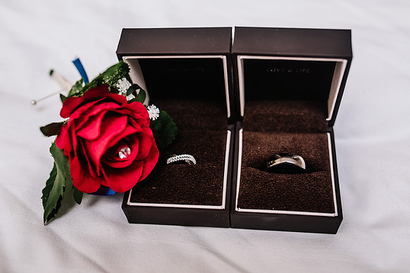 Hunters Lodge Wedding Photography - Jenny & Bob-125