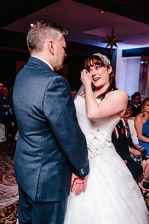 Hunters Lodge Wedding Photography - Jenny & Bob-321