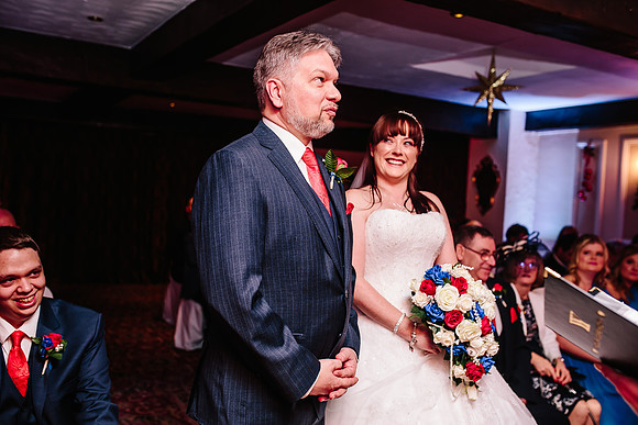 Hunters Lodge Wedding Photography - Jenny & Bob-317