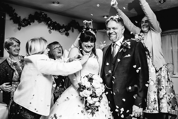 Hunters Lodge Wedding Photography - Jenny & Bob-398