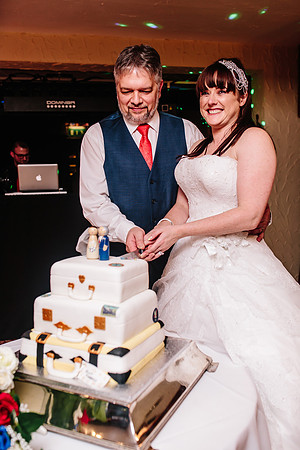 Hunters Lodge Wedding Photography - Jenny & Bob-645