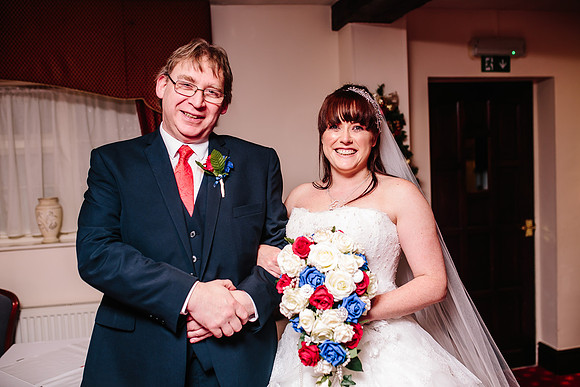 Hunters Lodge Wedding Photography - Jenny & Bob-450