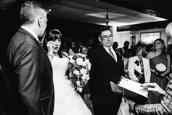 Hunters Lodge Wedding Photography - Jenny & Bob-311