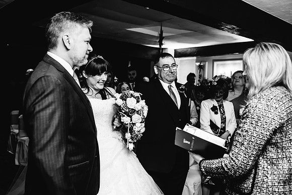 Hunters Lodge Wedding Photography - Jenny & Bob-310