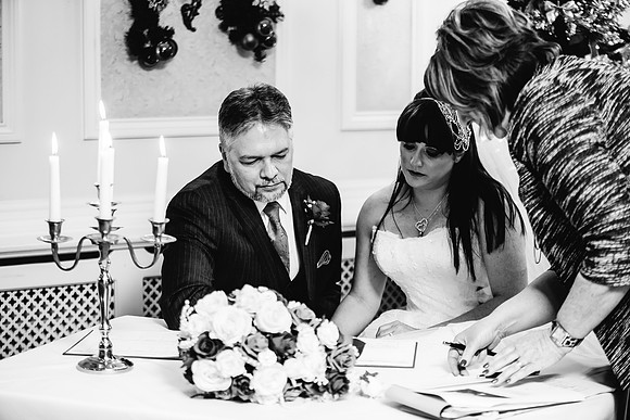 Hunters Lodge Wedding Photography - Jenny & Bob-351