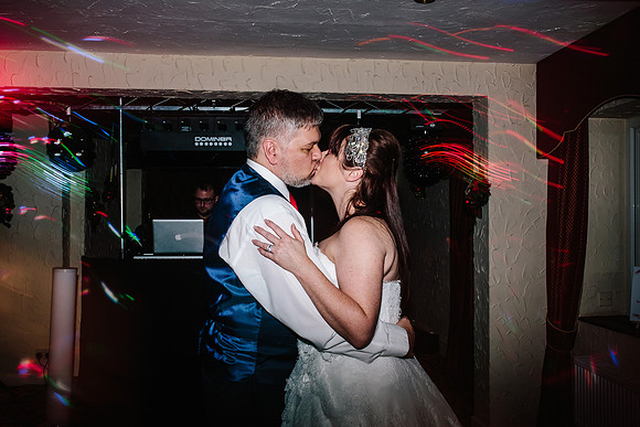 Hunters Lodge Wedding Photography - Jenny & Bob-670