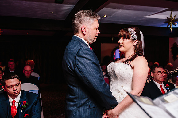 Hunters Lodge Wedding Photography - Jenny & Bob-332
