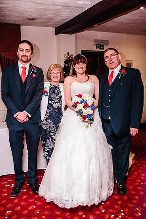 Hunters Lodge Wedding Photography - Jenny & Bob-445