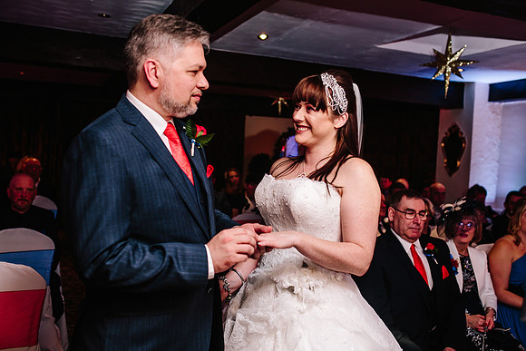 Hunters Lodge Wedding Photography - Jenny & Bob-334