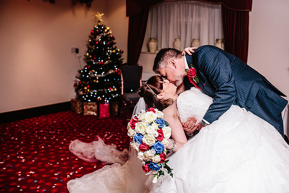 Hunters Lodge Wedding Photography - Jenny & Bob-436
