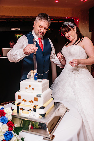 Hunters Lodge Wedding Photography - Jenny & Bob-649