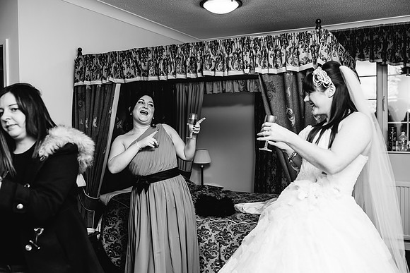 Hunters Lodge Wedding Photography - Jenny & Bob-243