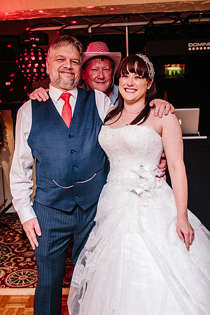 Hunters Lodge Wedding Photography - Jenny & Bob-639