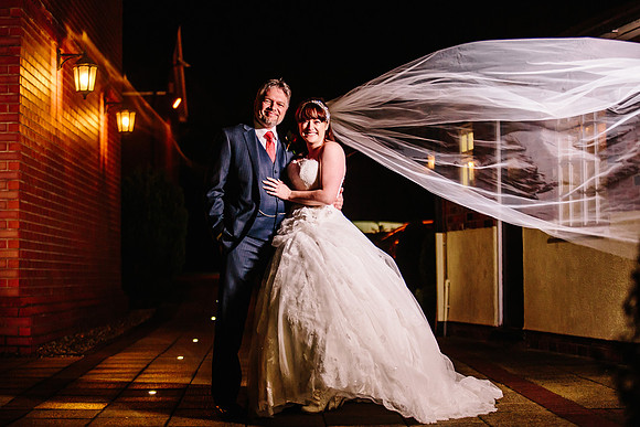 Hunters Lodge Wedding Photography - Jenny & Bob-493