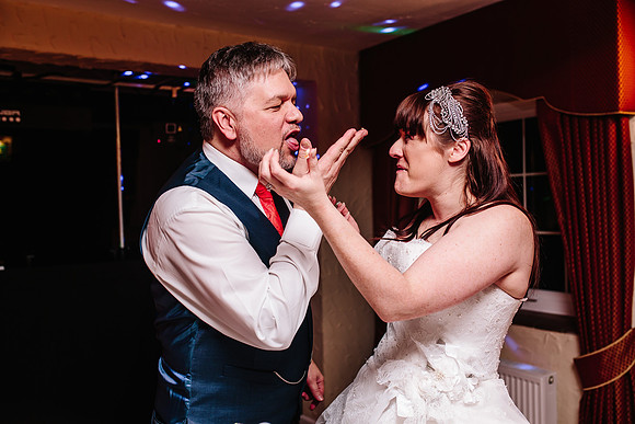 Hunters Lodge Wedding Photography - Jenny & Bob-653
