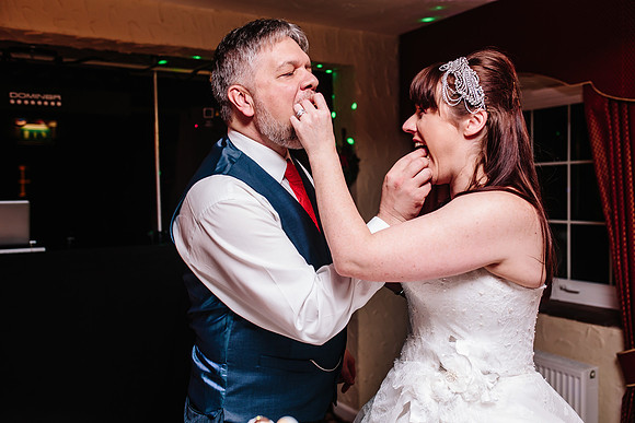 Hunters Lodge Wedding Photography - Jenny & Bob-651